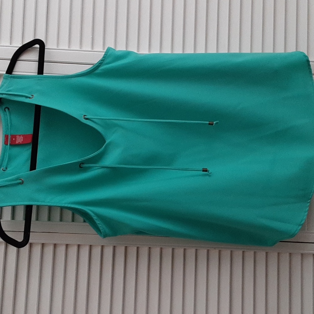 Saks 5th Avenue apple green sleeveless top.